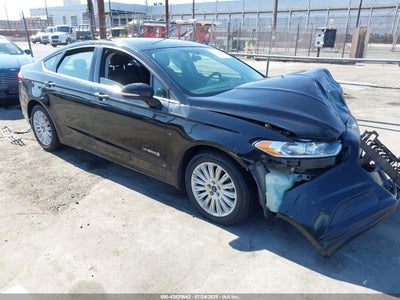 FORD FUSION HYBRID 2016