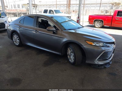 TOYOTA CAMRY 2024