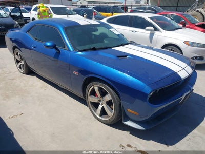 DODGE CHALLENGER 2011