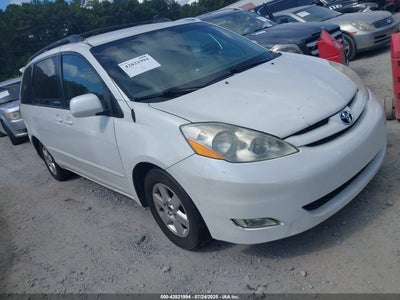 TOYOTA SIENNA 2008