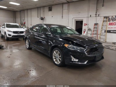 FORD FUSION ENERGI 2019