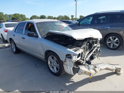 FORD CROWN VICTORIA 2011