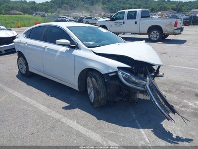 CHRYSLER 200 2015