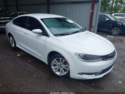 CHRYSLER 200 2015