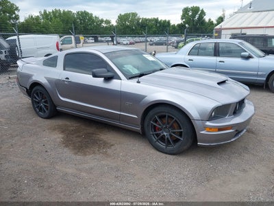 FORD MUSTANG 2006