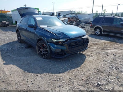 AUDI Q8 2022
