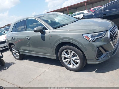 AUDI Q3 2023