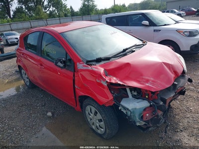 TOYOTA PRIUS C 2014