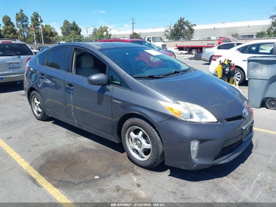 TOYOTA PRIUS 2012