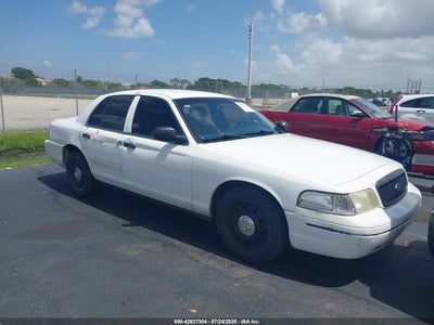 FORD CROWN VICTORIA 2011