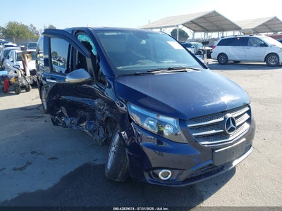 MERCEDES-BENZ METRIS 2020