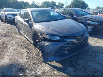 TOYOTA CAMRY 2020
