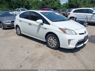 TOYOTA PRIUS PLUG-IN 2012