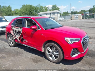 AUDI Q3 2023