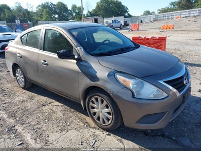 NISSAN VERSA 2015