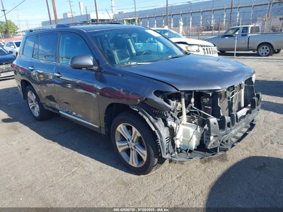 TOYOTA HIGHLANDER 2013