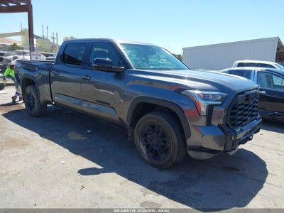 TOYOTA TUNDRA 2024