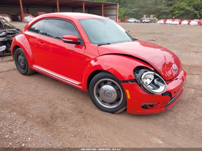 VOLKSWAGEN BEETLE 2012