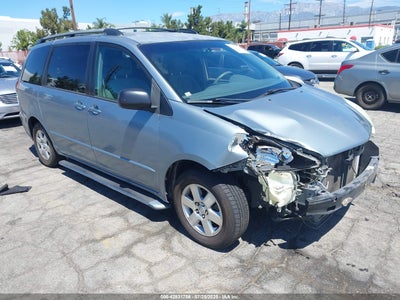 TOYOTA SIENNA 2004