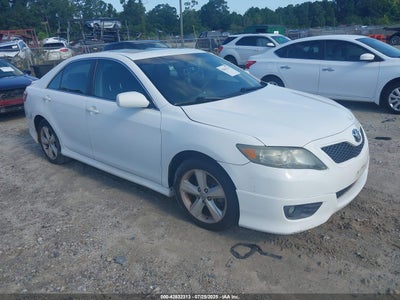 TOYOTA CAMRY 2011