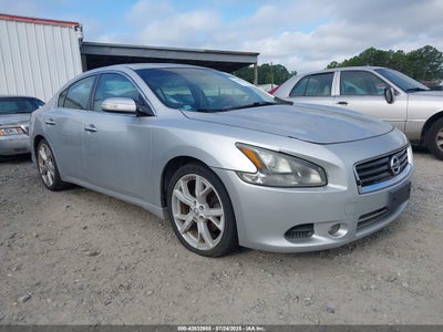 NISSAN MAXIMA 2012