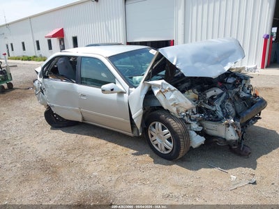 TOYOTA CAMRY 2001