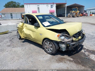 HYUNDAI ACCENT 2009