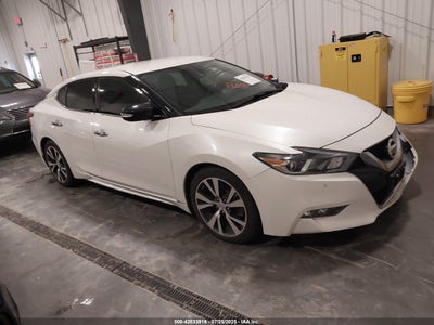 NISSAN MAXIMA 2017