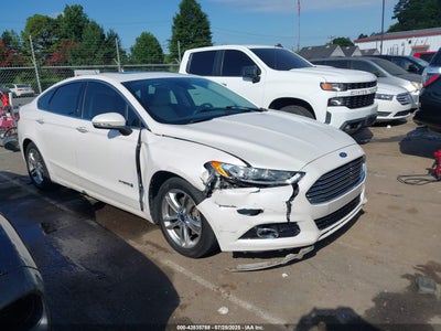 FORD FUSION HYBRID 2015