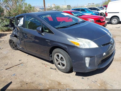 TOYOTA PRIUS 2013