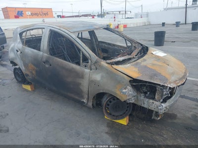 TOYOTA PRIUS C 2014