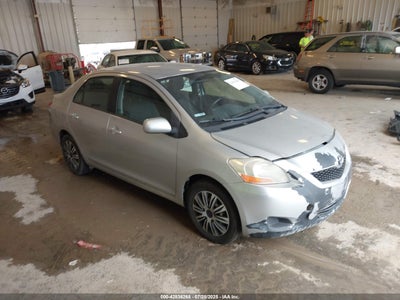 TOYOTA YARIS 2012