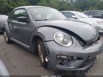 VOLKSWAGEN BEETLE 2017