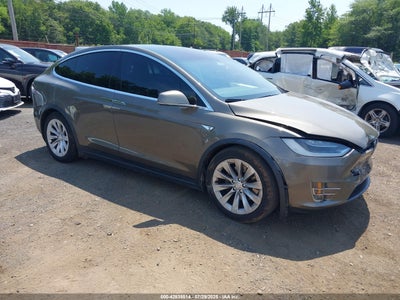TESLA MODEL X 2016