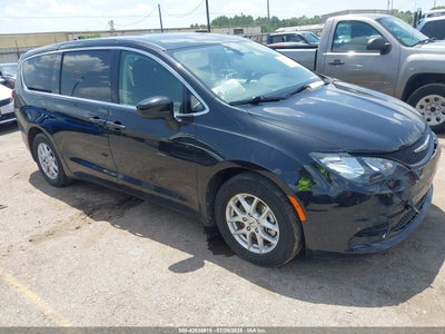 CHRYSLER VOYAGER 2022