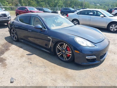 PORSCHE PANAMERA 2011