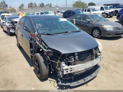 TOYOTA PRIUS 2013