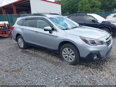 SUBARU OUTBACK 2019