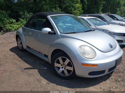 VOLKSWAGEN NEW BEETLE 2006