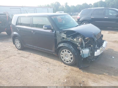SCION XB 2012