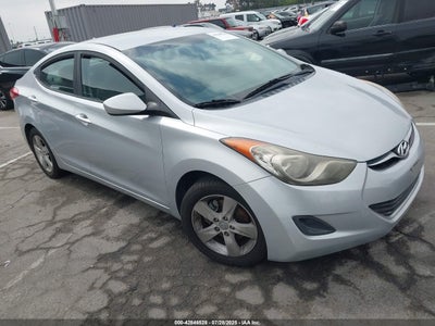 HYUNDAI ELANTRA 2011