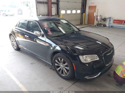 CHRYSLER 300 2017