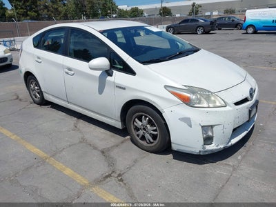 TOYOTA PRIUS 2011