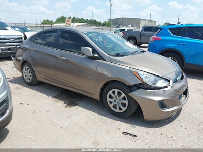 HYUNDAI ACCENT 2013
