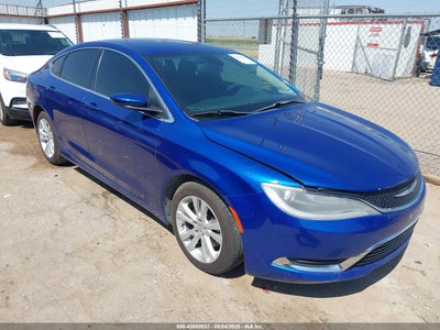 CHRYSLER 200 2015