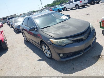 TOYOTA CAMRY 2013