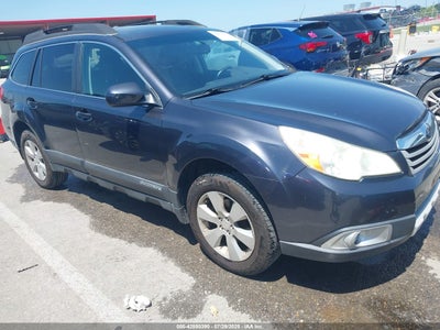 SUBARU OUTBACK 2010