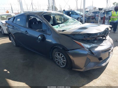 TOYOTA PRIUS 2016