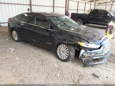 FORD FUSION HYBRID 2015