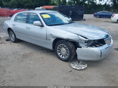 LINCOLN TOWN CAR 2000